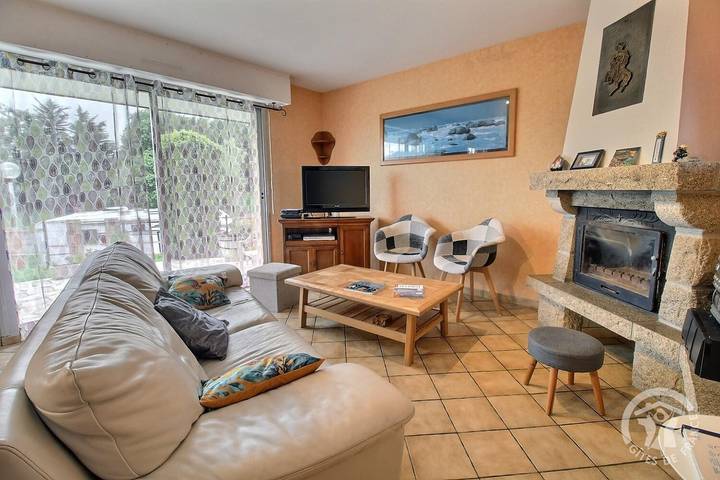 Gîte pour 10 personnes, avec Terrasse ainsi que Jardin et Vue à Saint-Quay-Portrieux - 3