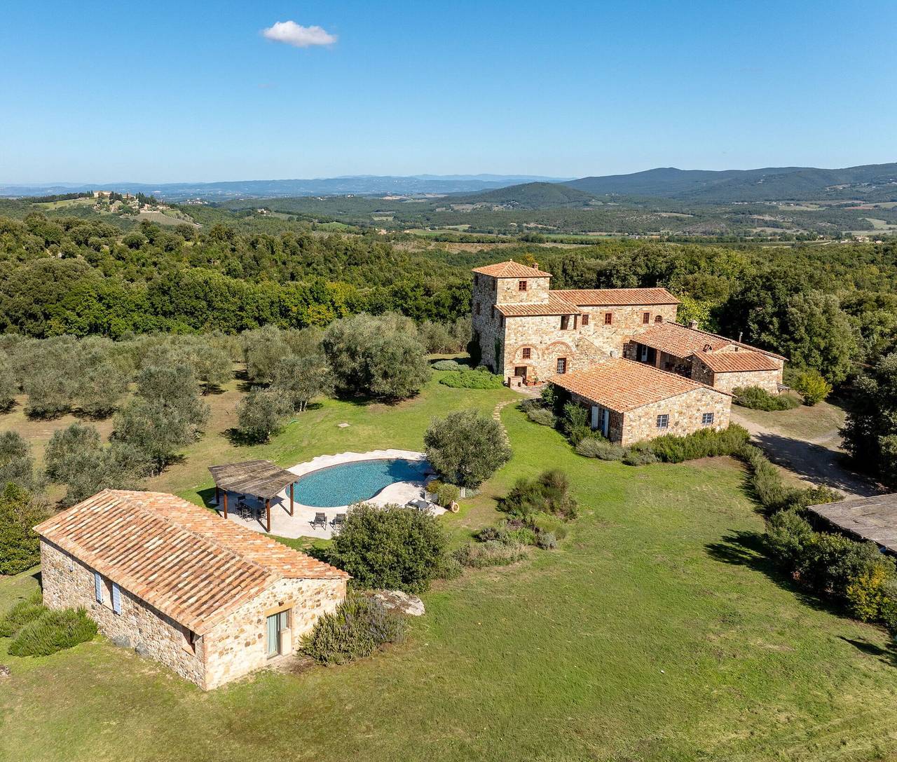 Casa Vacanza per 10 Persone in Casole d'Elsa, Siena e dintorni