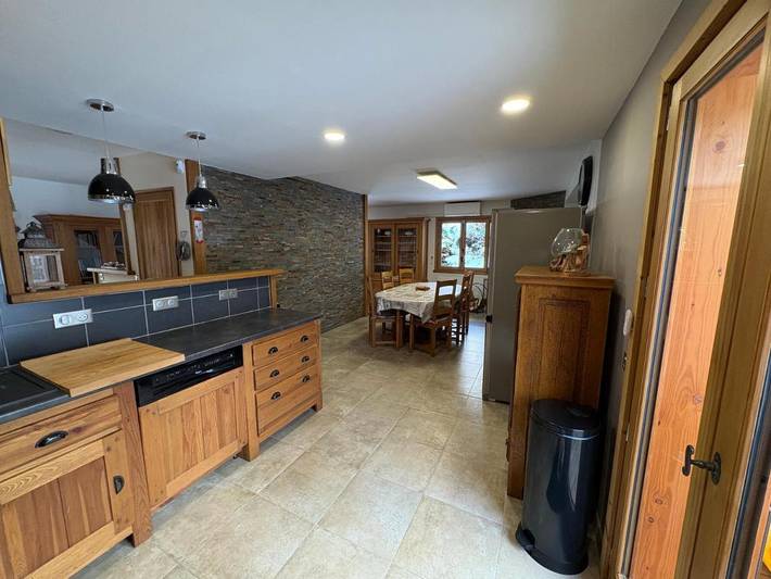 Gîte pour 12 personnes, avec jardin et vue à La Rivière-Enverse - 3