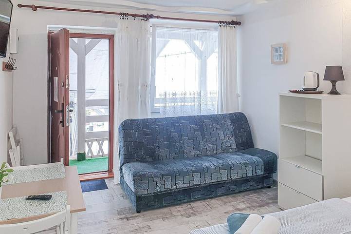 Ganze Wohnung, Wunderschöne 1-Zimmer-Wohnung in Libanon in Leba, Slowinzischer Nationalpark
