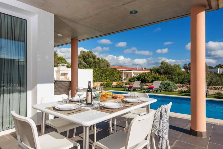 Casa rural para 7 personas, con terraza además de piscina y jardín en Maó - 4