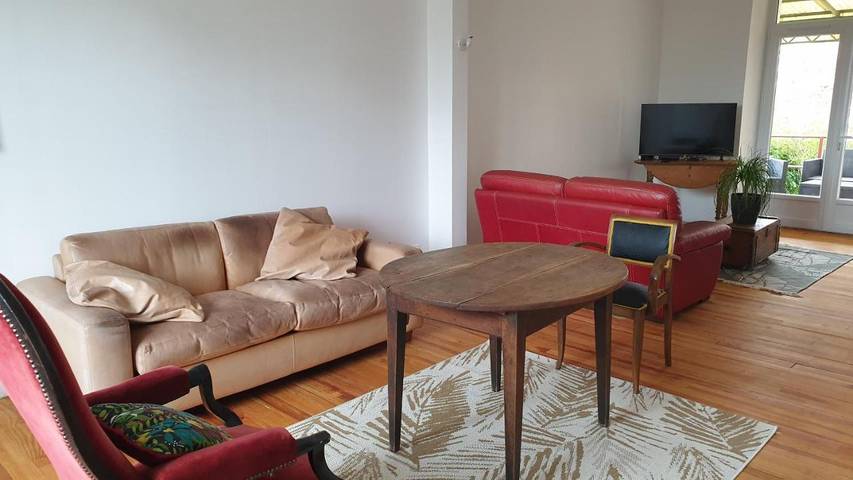 Gîte pour 2 personnes, avec jardin ainsi que vue et terrasse à Rouffignac-Saint-Cernin-de-Reilhac - 4