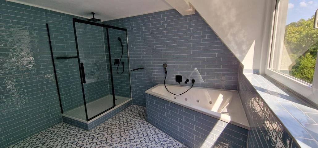 Ferienwohnung für 5 Personen, mit Balkon und Whirlpool in Essen