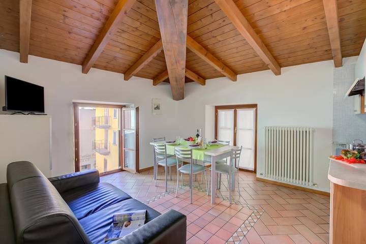 Ferienwohnung für 4 Personen, mit Kinderpool in Riva del Garda