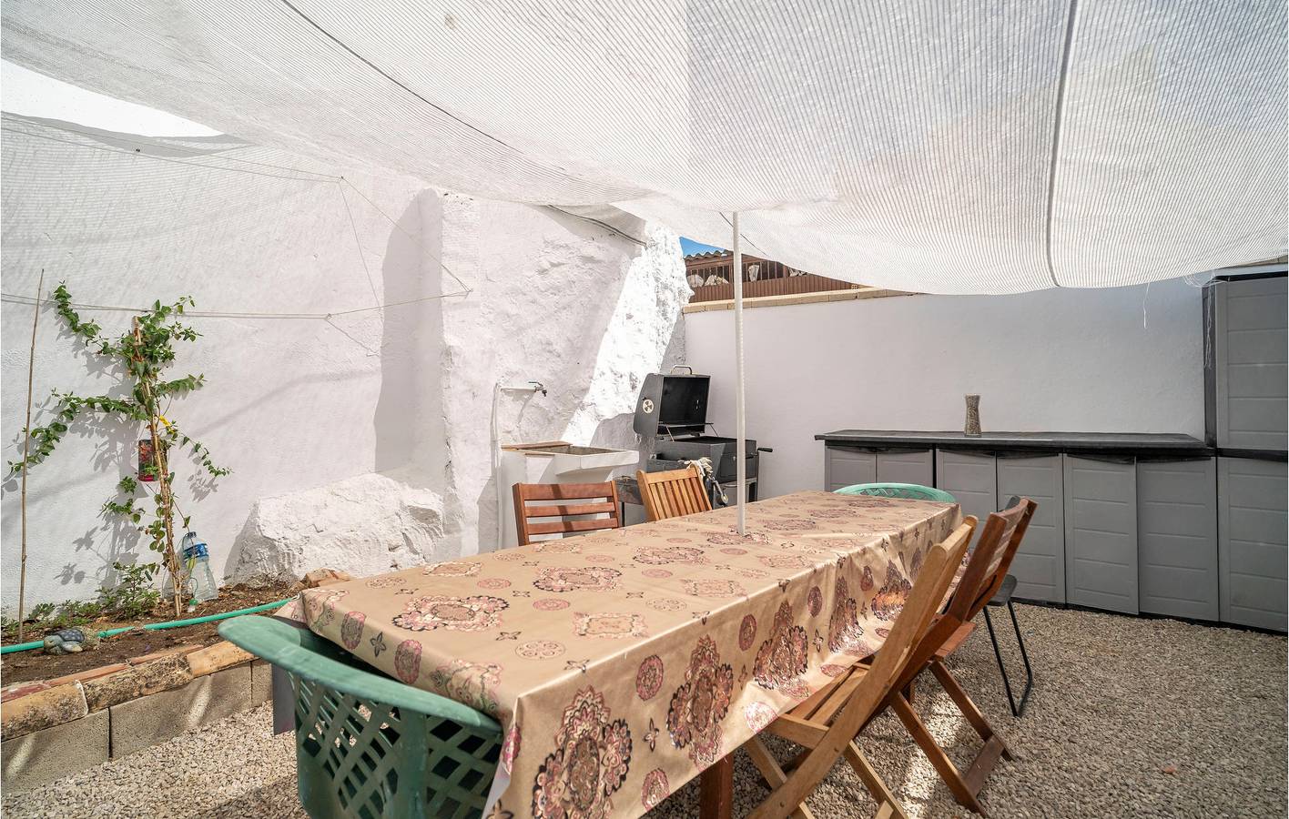 Oase in stadscentrum: 216 m², parkeerplaats, airconditioning, zwembad, internet, grill dichtbij Villanueva de Algaidas. in Atalaya (Villanueva de Algaidas), Villanueva de Algaidas