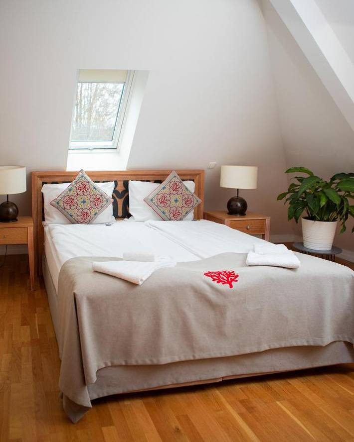 Hotel für 2 Personen, mit Whirlpool und Terrasse sowie Garten und Seeblick in Spandau - 4