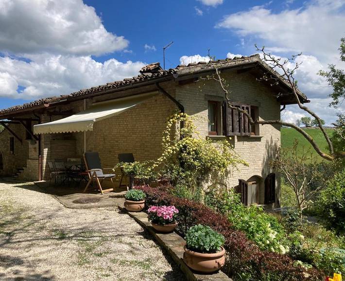 Appartamento per 5 persone, con Terrazza e Giardino nonché Panorama a Urbania
