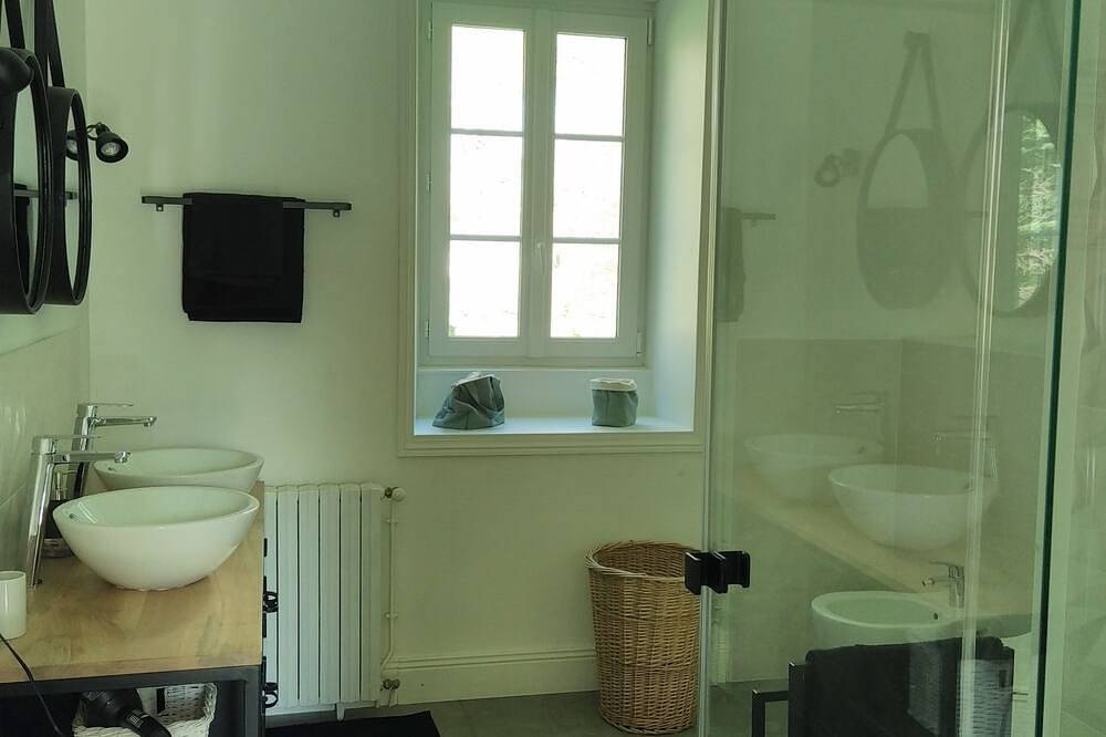 Bed and breakfast with its private garden in Suisse Normande in Athis-de-l'Orne, Athis-Val-de-Rouvre