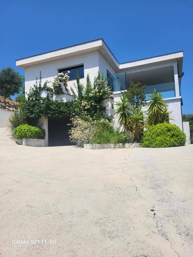 Apartamento de vacaciones para 4 personas, con jardín y vistas - 1