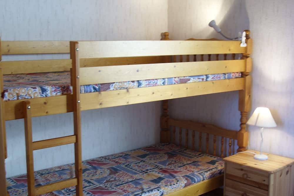Appartement entier, Petit appartement de charme au cœur de la vallée du Doux in Labatie-d'Andaure, Parc naturel régional des Monts d'Ardèche