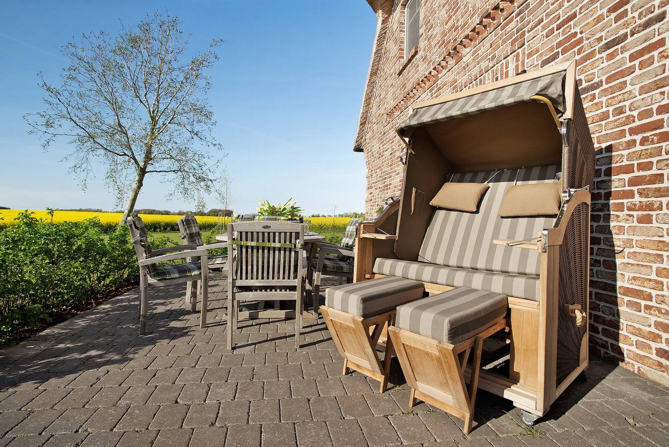 Ferienhaus 'Meerzeit' mit Seeblick, privater Terrasse und Wi-Fi in Poseritz, Stralsund Umland