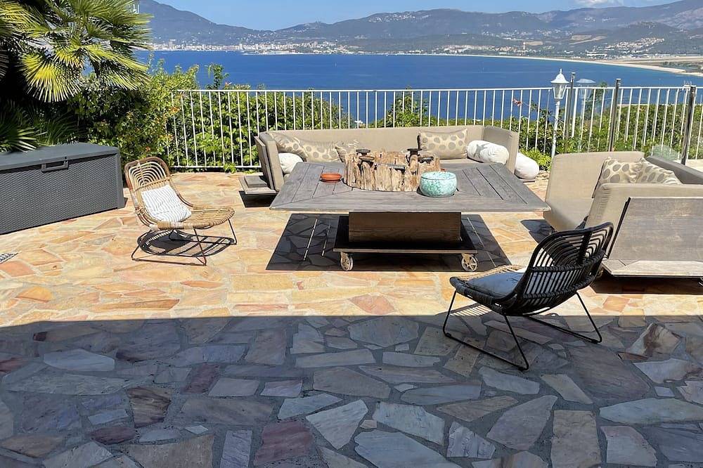 Villa agréable a vivre vue mer in Porticcio, Grosseto-Prugna