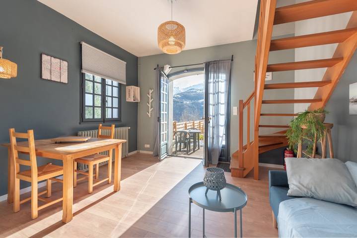 Gîte pour 3 personnes, avec Jacuzzi ainsi que Jardin et Sauna dans les Pyrénées