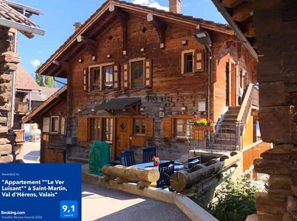 Gîte pour 4 personnes, avec terrasse et vue à Saint-Martin (Suisse)