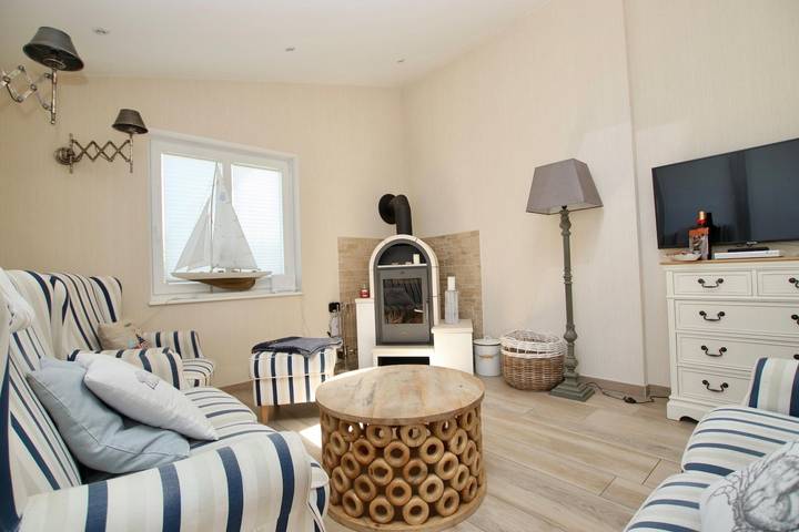 Ferienhaus für 5 Personen, mit Sauna und Terrasse sowie Garten, kinderfreundlich am Schönberger Strand - 2