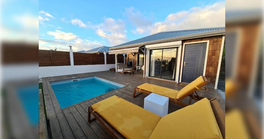 Location de vacances pour 3 personnes, avec piscine ainsi que vue et jardin à Saint-Claude (Guadeloupe) - 4