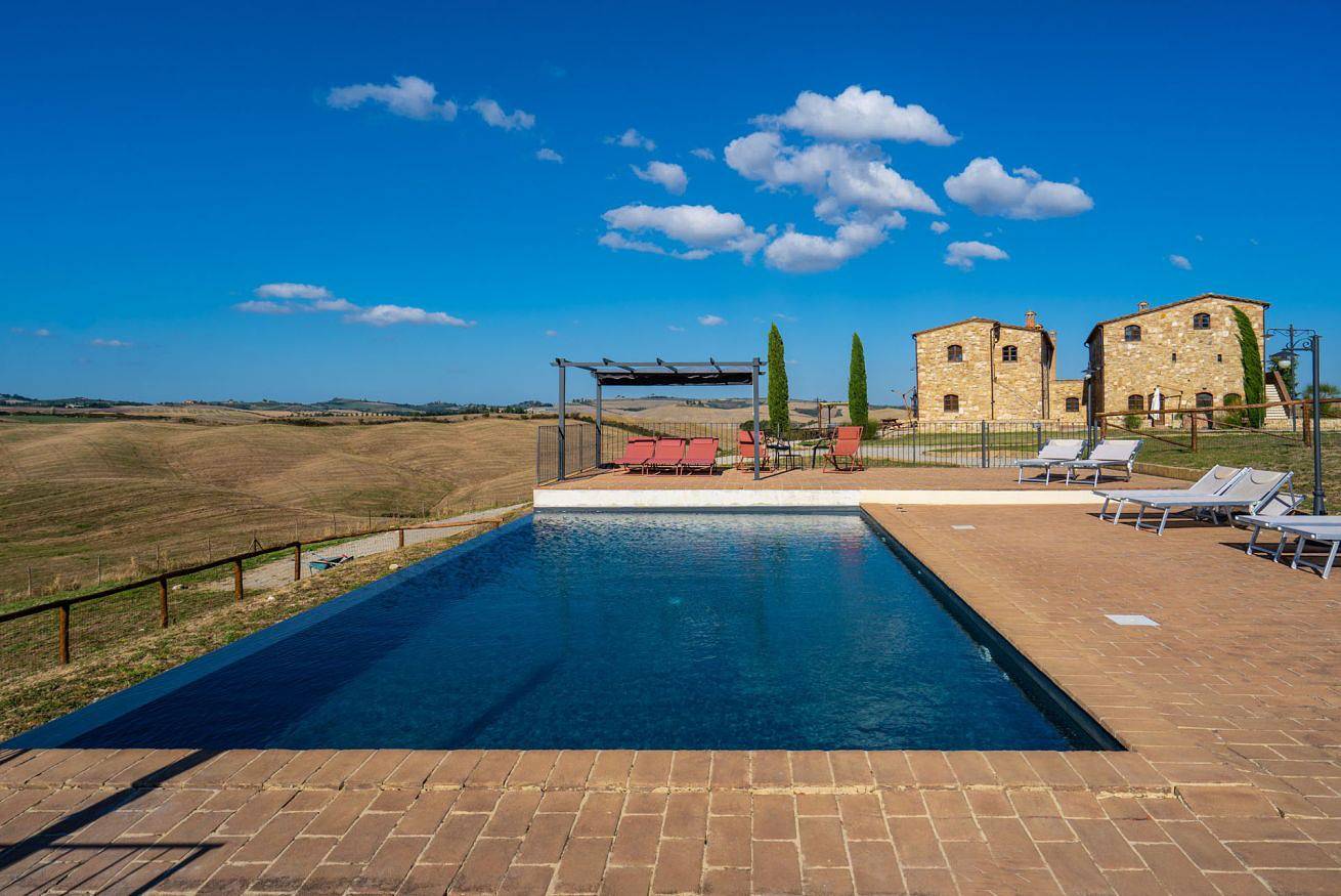 Ganze Wohnung, Ferienwohnung für 5 Personen mit Garten in Asciano, Siena Provinz