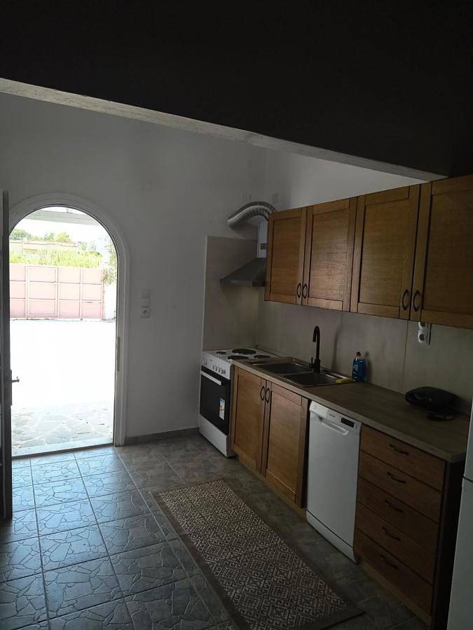 Location de vacances pour 9 personnes, avec jardin et terrasse dans Érétrie - 2