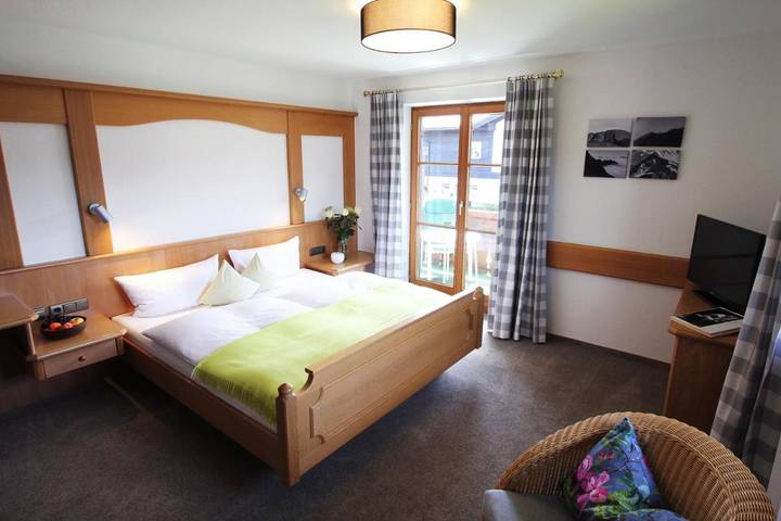 BnB für 2 Personen, mit Ausblick und Garten in Oberstdorf - 4