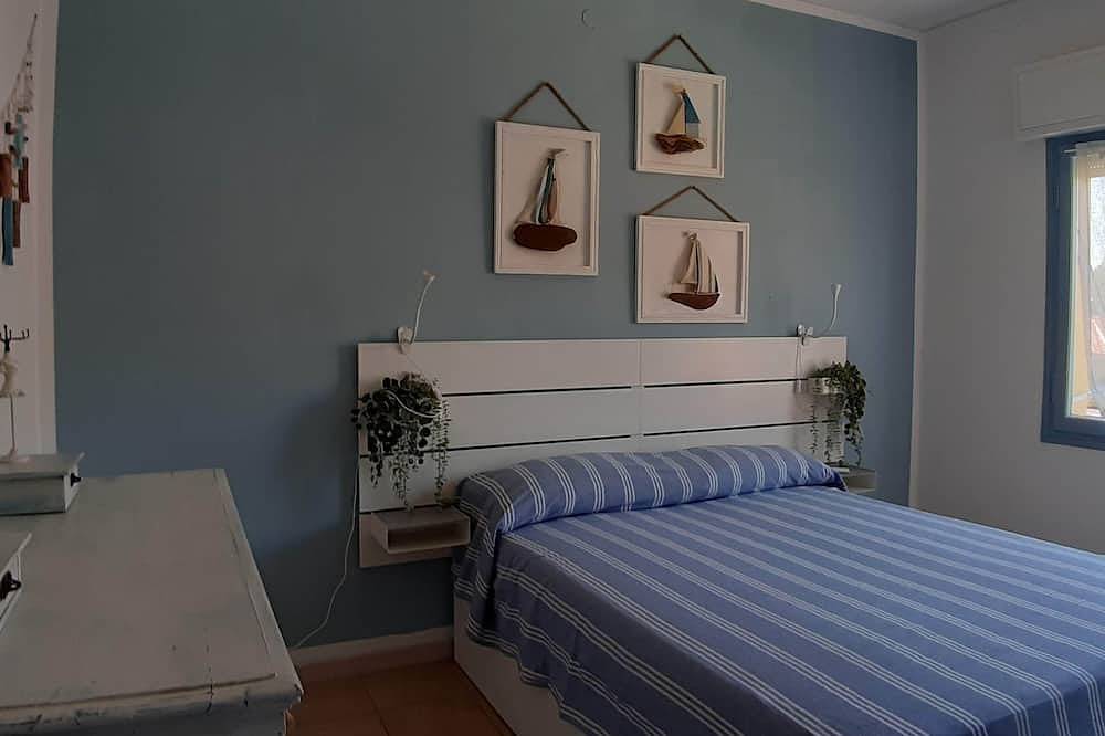 Apartamento entero, Apartment \"La Veranda\": the beaches of San Lorenzo al Mare just a few steps away in San Lorenzo al Mare, Riviera di Ponente