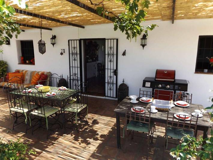 Casa de vacaciones para 4 personas, con jardín además de piscina y vistas - 1