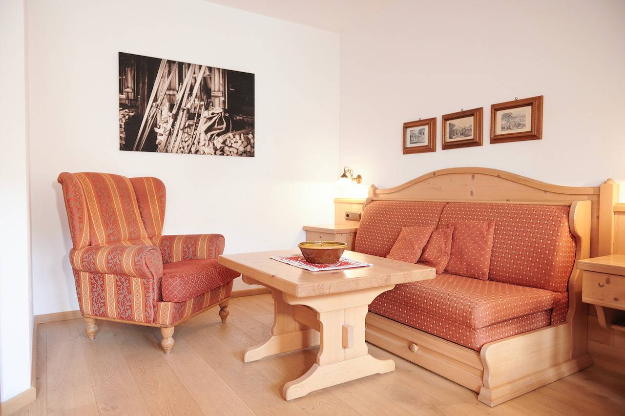 Ganze Ferienwohnung, Haus Lofertal - Zwei-Raum-Ferienwohnung  43qm, Sonniger Westbalkon in Reit im Winkl, Bayerische Alpen
