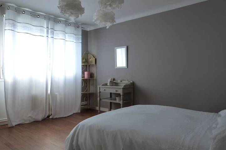 Location de vacances pour 7 personnes, avec balcon et jardin dans Plage Sables Blancs - 4