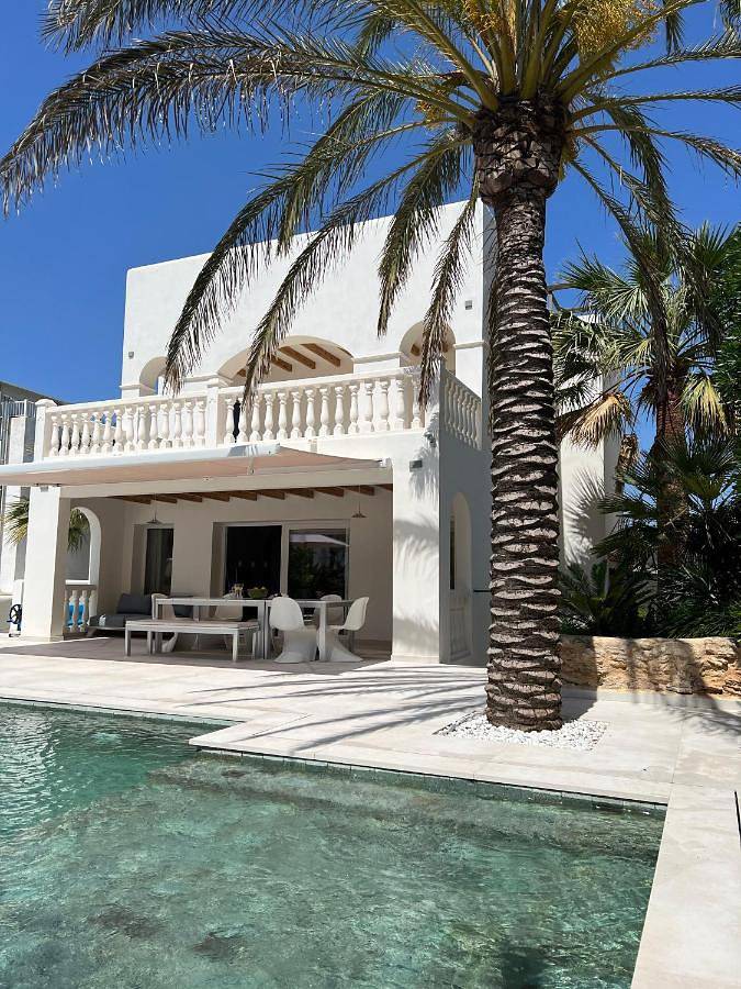 Villa für 12 Personen, mit Garten und Ausblick sowie Pool - 1