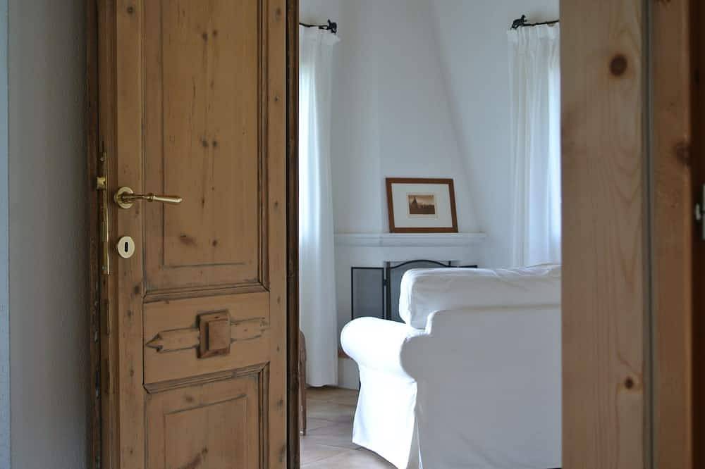 Superbes cottages avec piscine, vignoble et vues à couper le souffle in Galtellì, Barbagia