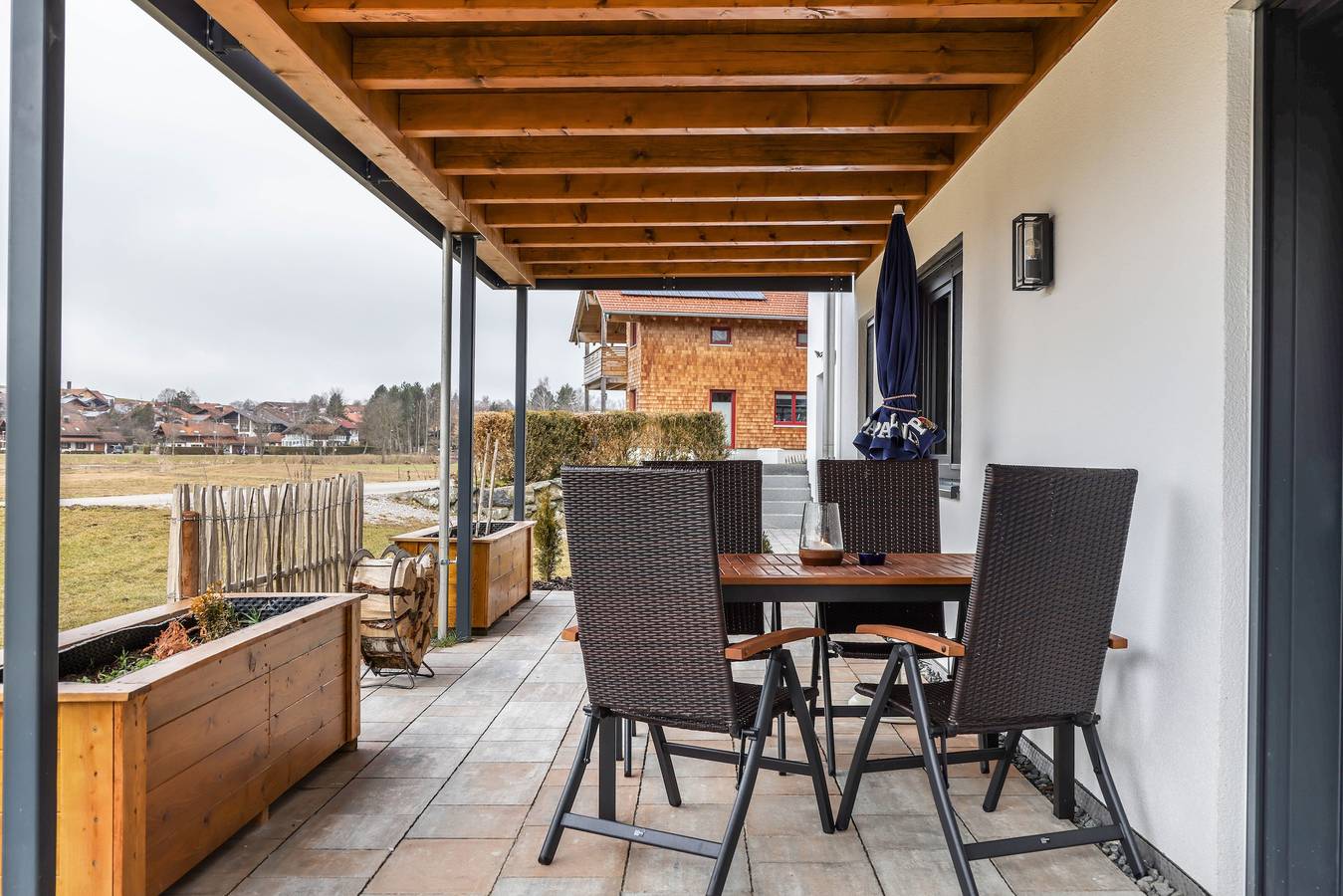 Ganze Wohnung, Ferienwohnung „Alpenvorland“ mit Bergblick, Terrasse, Wlan und inkl. Königscard in Seeg, Bayerisch Schwaben