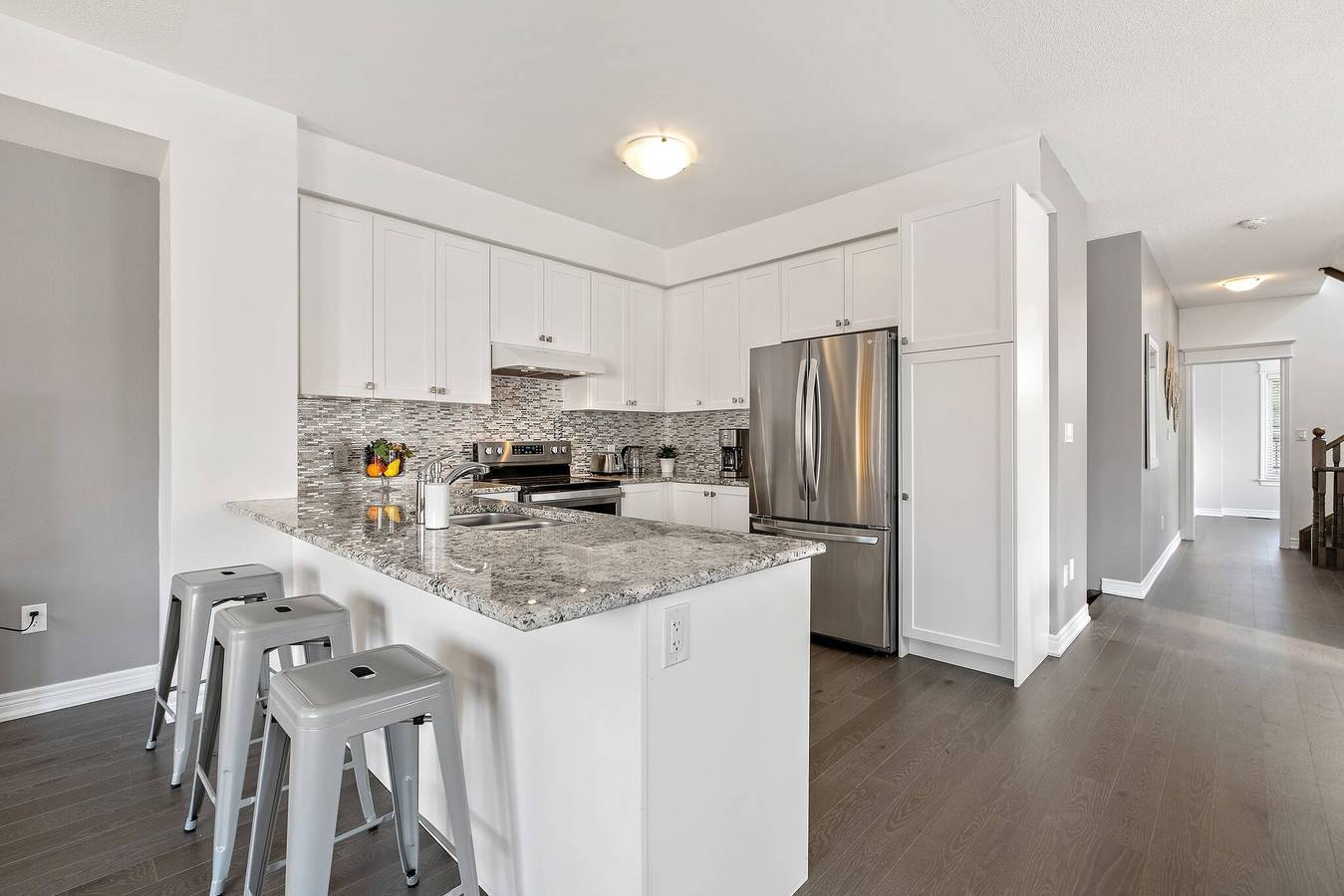 Casa moderna a pochi passi da ristoranti, negozi e laghi in Richmond Hill (Canada), Lago Ontario (Kanada)