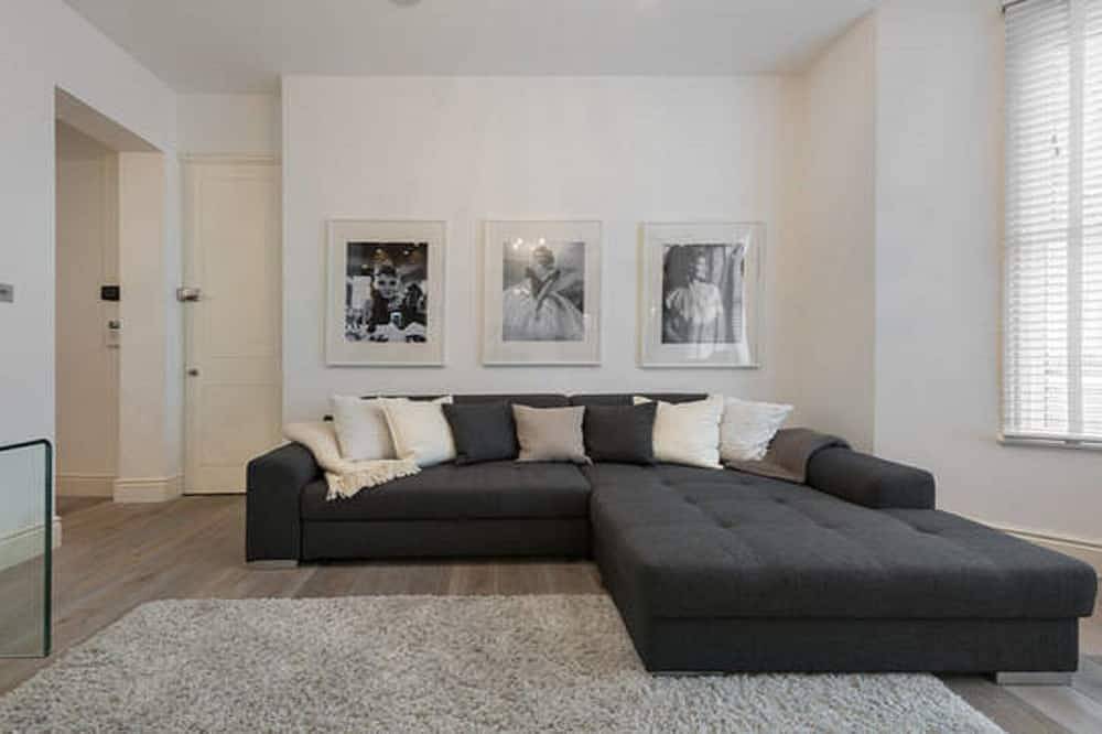 Ganze Wohnung, Urban Oasis: Neu renovierte 5 * 2bed Lux ​​Wohnung im grünen Bereich von Zentral-London in London, Südostengland