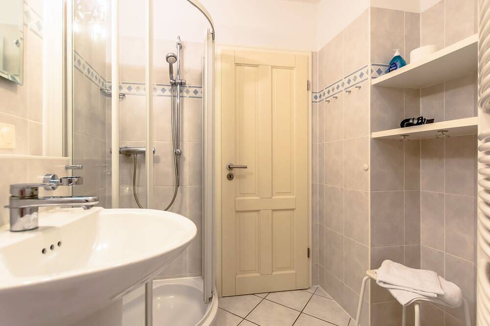 Villa Strandperle, Apt. 05 - nur 20m zum Strand, Toplage - Whg. 05 in Ostseebad Binz, Binz