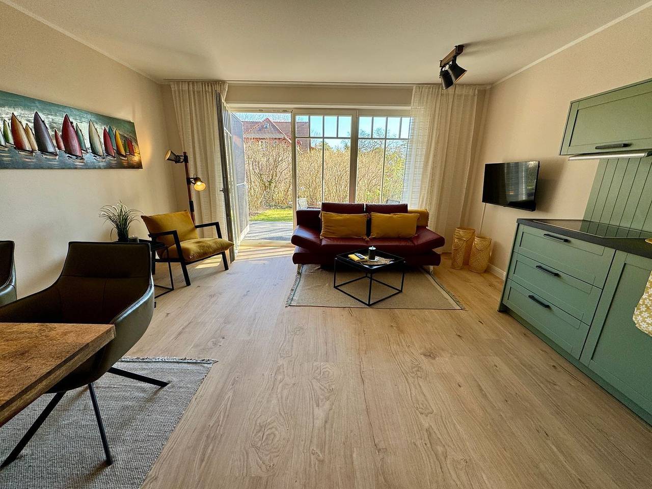 Ganze Wohnung, Modernes Ferienapartment mit Terrasse, 500 m zum Sandstrand in Prerow, Fischland - Darß - Zingst