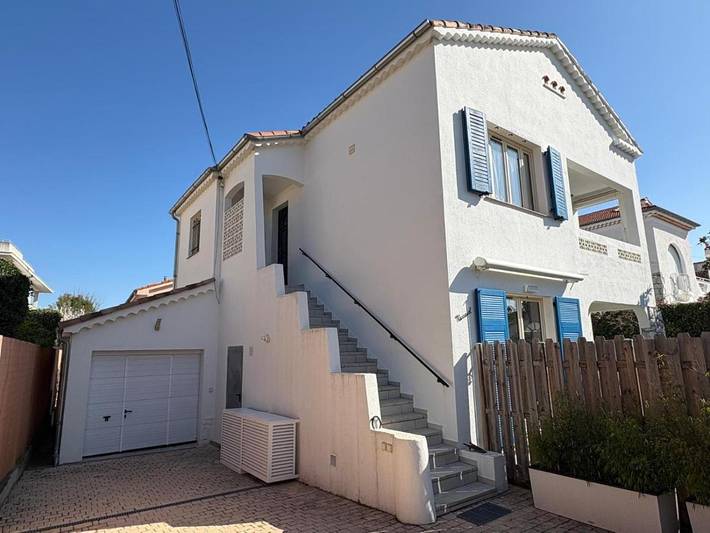 Gîte pour 4 personnes, avec Terrasse et Jardin dans Office De Tourisme De Villeneuve Loubet - 3