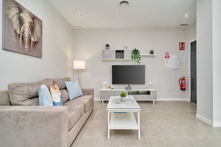 Entire apartment, Apartamento '1 Dorm Orión' con piscina, Wi-Fi y aire acondicionado in playa canina (Vélez-Málaga), Vélez-Málaga
