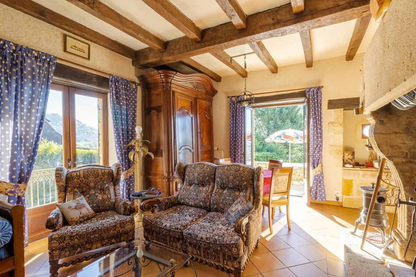 Maison de vacances « Le Pigeonnier de Sinzelle » avec piscine privée, terrasses et Wi-Fi in Saint-Cyprien (Aquitaine), Périgord Noir