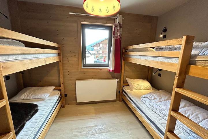 Gîte pour 10 personnes dans Patinoire des Gets - 2