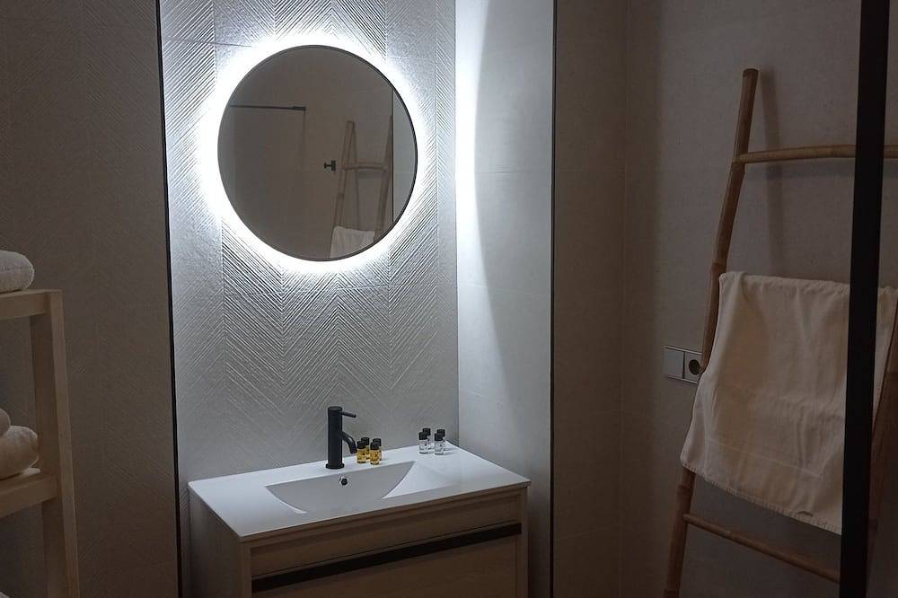 Entire apartment, Apartment in a 4* Golf Resort with access to hotel facilities in Islantilla, Lepe