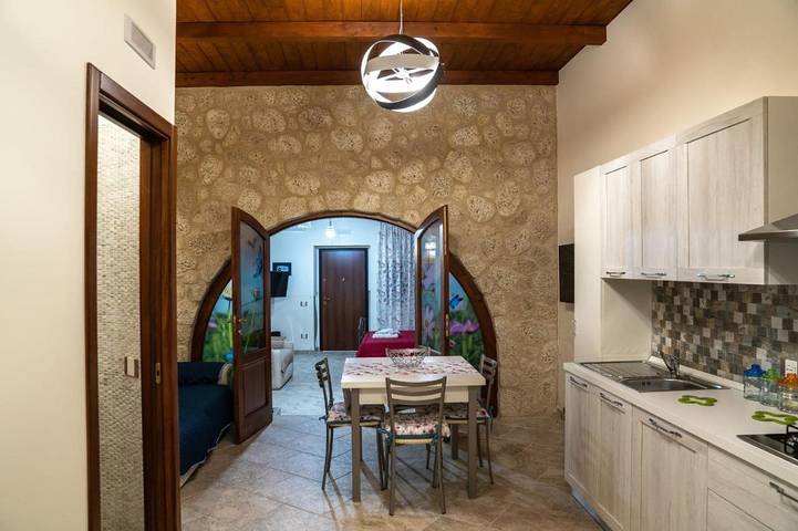 Chambre d’hôte pour 2 personnes, avec balcon et vue à Gela - 4