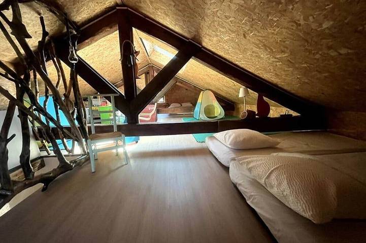 Gîte pour 12 personnes, avec jacuzzi à Satillieu - 3