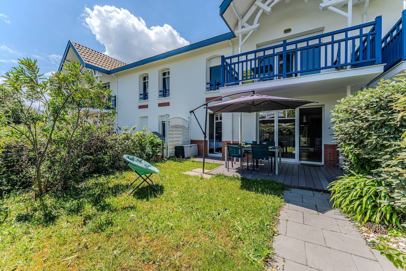 Appartement entier, Bel Air avec terrasse privée et jardin privé 10mn à pied du marché in La Teste-de-Buch, Région d'Arcachon