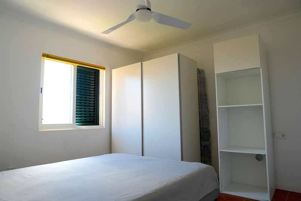 2 Bed Apartment with Patio in Cascais e Estoril, Costa de Lisboa