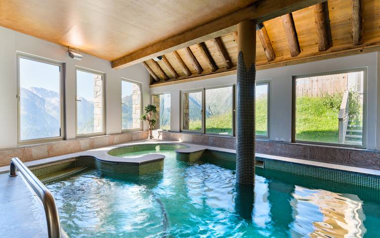 Chalet pour 4 personnes, avec jacuzzi ainsi que sauna et balcon dans les Hautes-Pyrénées - 4