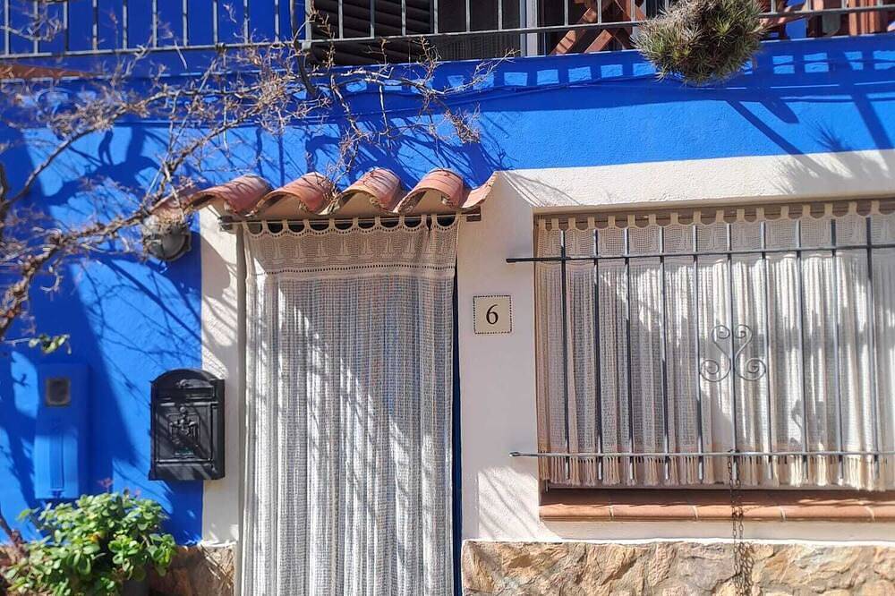 Casa de pescadores en el puerto de Fornells (Aiguablava). in Aigua Blava, Begur