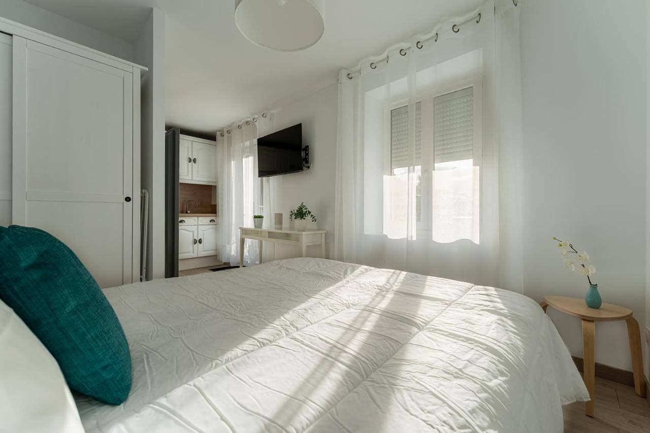 Appartement entier, One-Bedroom Apartment in Miribel, Ain