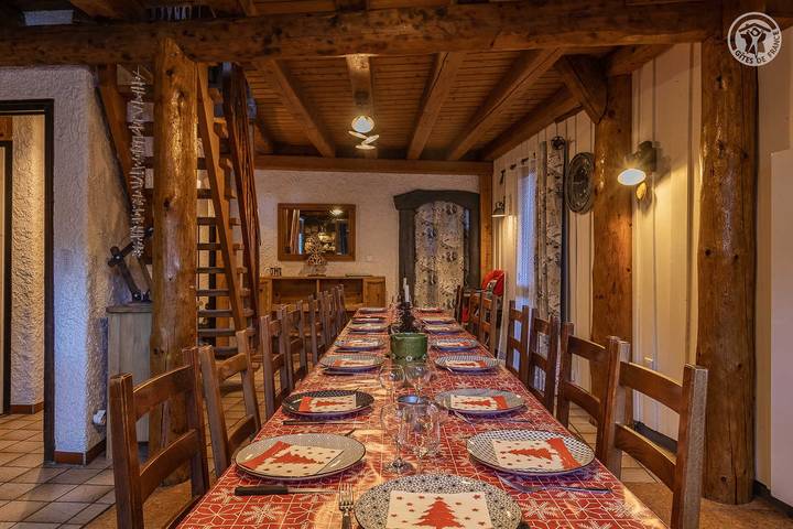 Gîte pour 15 personnes, avec terrasse et balcon/terrasse en Savoie - 3