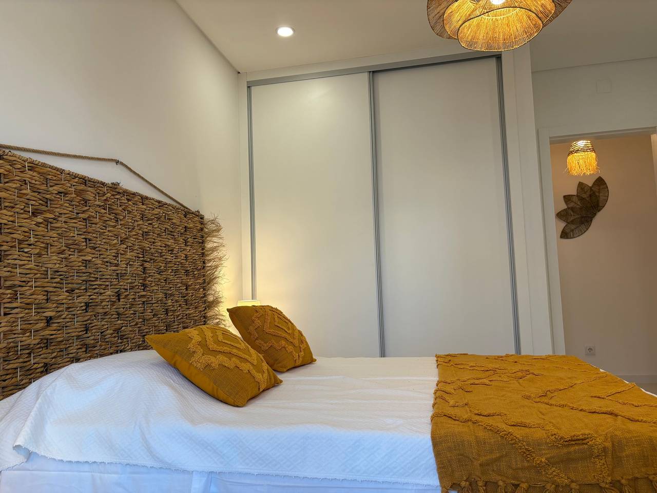 Entire apartment, Apartment 'Farol' with Balcony, Wi-Fi and Air Conditioning in Carvoeiro, Lagoa