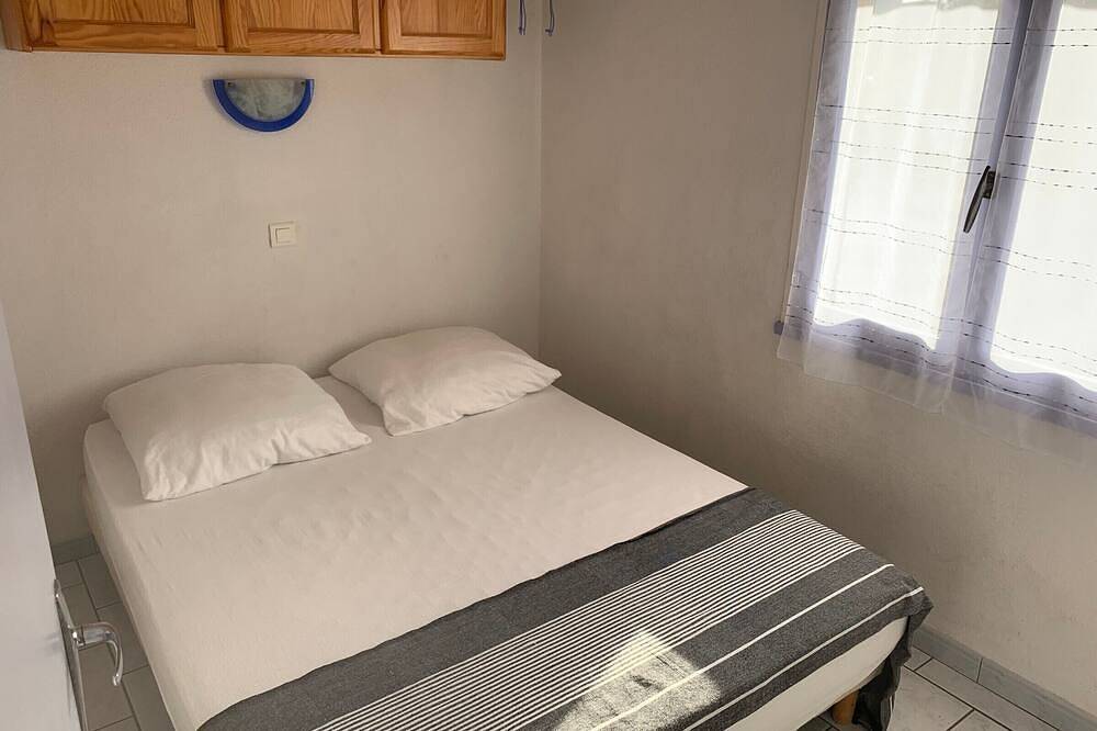 Reihenhaus für 4 Personen, 400m vom Strand entfernt, Terrasse, Tv, Parkplatz in Plage des Chalets, Gruissan