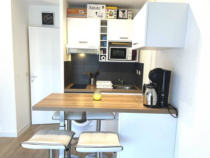 Gîte pour 4 personnes, avec terrasse dans Plage La Favière - 3